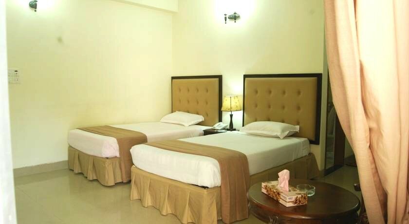 Ambassador Residency Hotel Chittagong Bagian luar foto